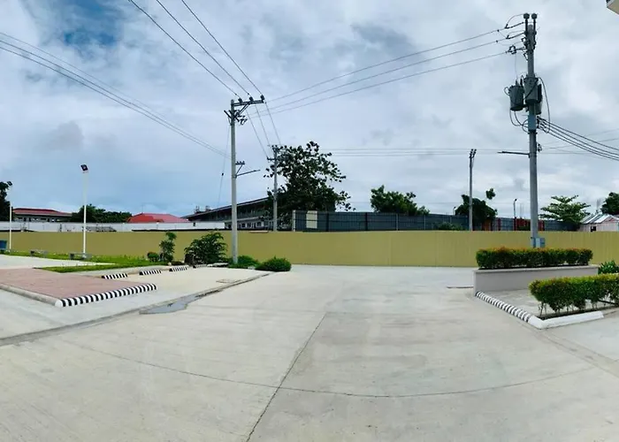 Plumera Near Airport Malls & Schools With Elevator223 Apartment Lapu-Lapu City